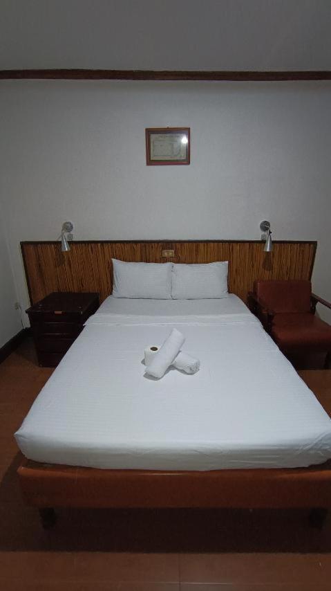 2 Hotel Saleh Angeles Eksteriør billede