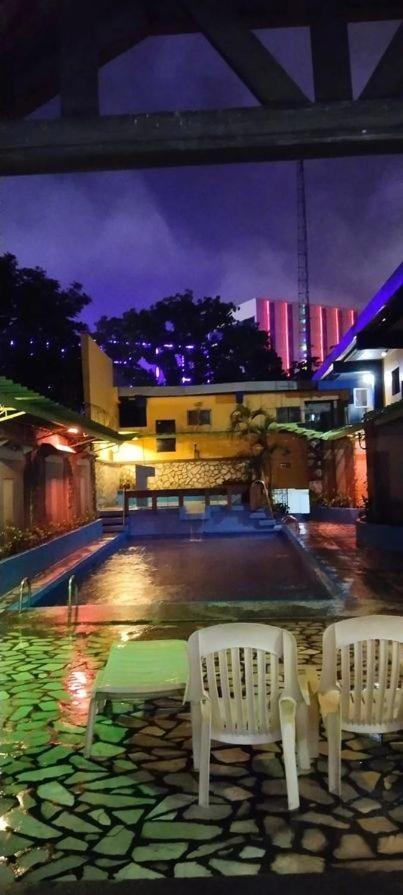 2 Hotel Saleh Angeles Eksteriør billede