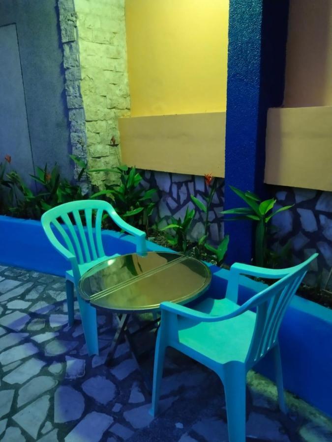 2 Hotel Saleh Angeles Eksteriør billede