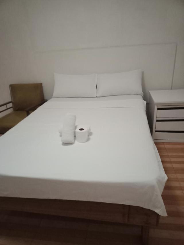 2 Hotel Saleh Angeles Eksteriør billede