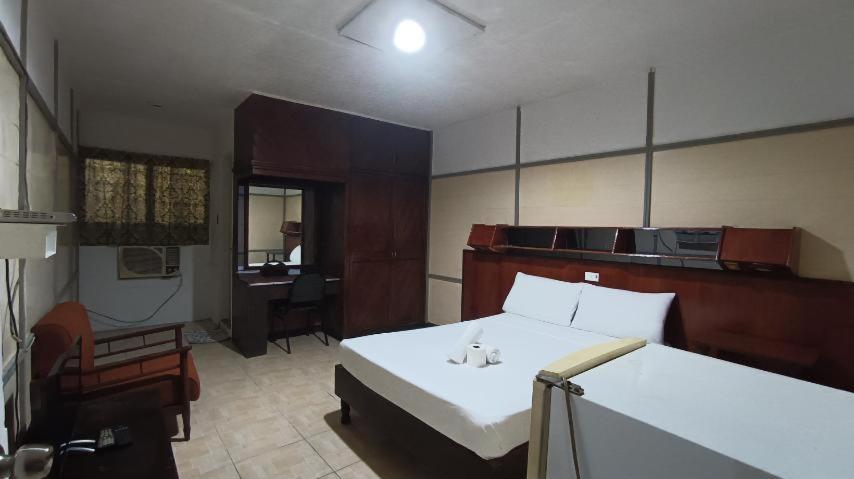 2 Hotel Saleh Angeles Eksteriør billede