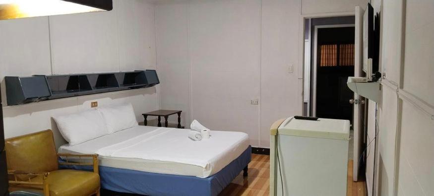 2 Hotel Saleh Angeles Eksteriør billede